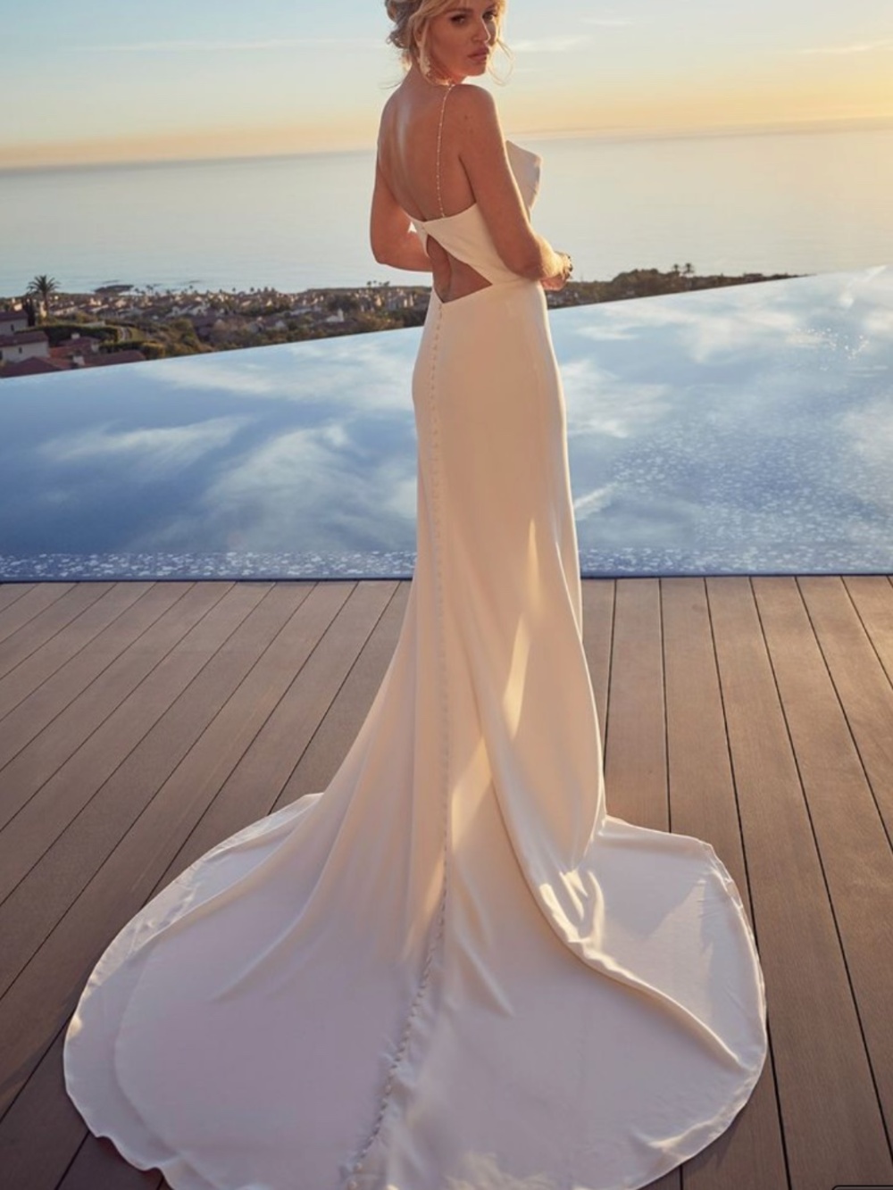 Wedding Dress, Unworn (Casablanca Bridal — Mathilde STYLE LE106)